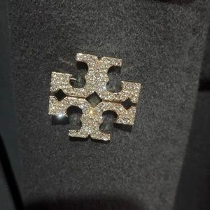 Tory Burch Gold Crystal Logo Pin Brooch - Gold Tone